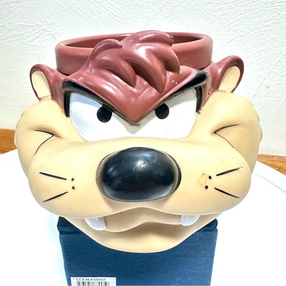 Vintage KFC Looney Tunes Mugs - Bugs Bunny, Wyle E. Coyote, and Tasmanian Devil - Picture 3 of 9